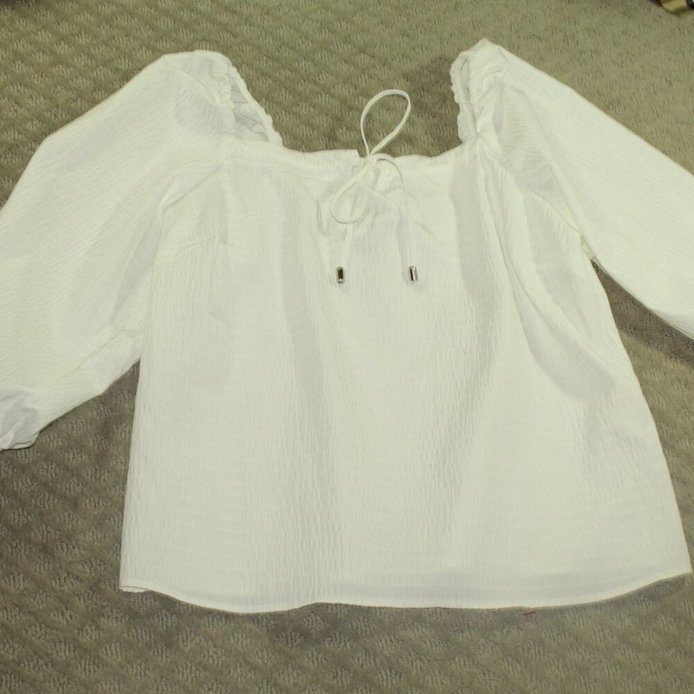 Elizabeth and James Puffed Sleeve Ruched Blouse - Size Small - White - Picture 2 of 7